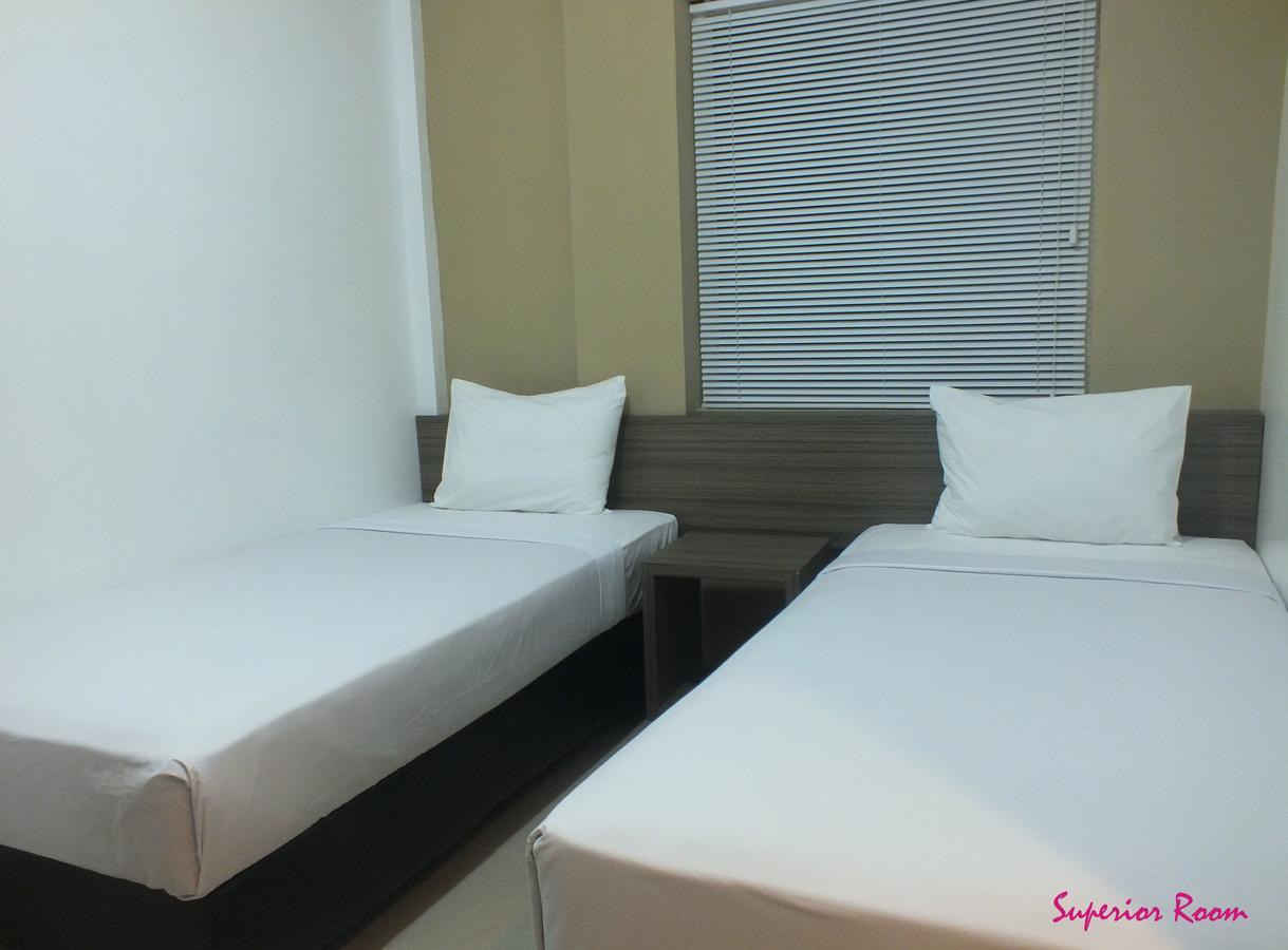 Zamrud Malioboro Hotell Yogyakarta Exteriör bild