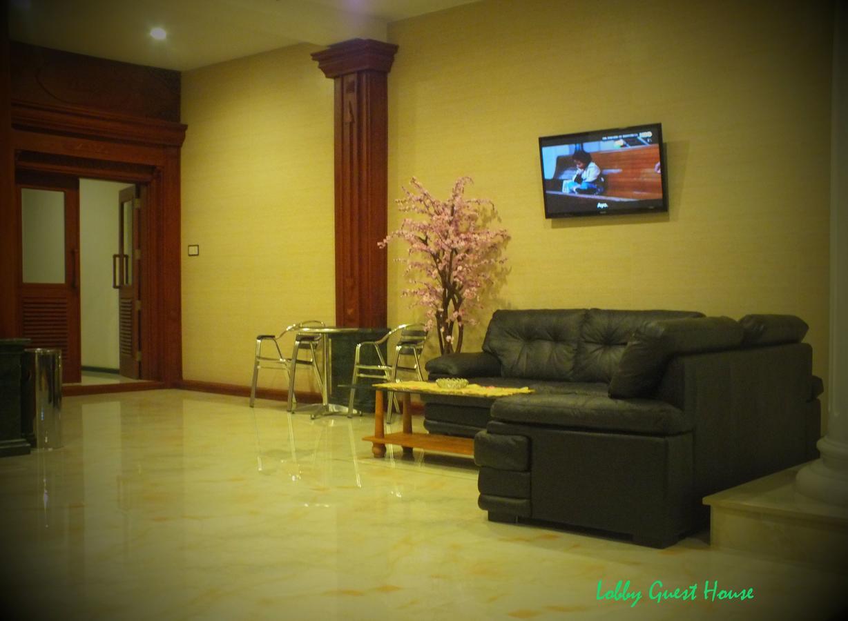 Zamrud Malioboro Hotell Yogyakarta Exteriör bild