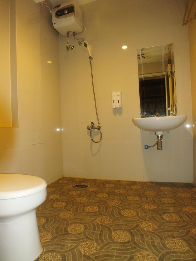 Zamrud Malioboro Hotell Yogyakarta Exteriör bild